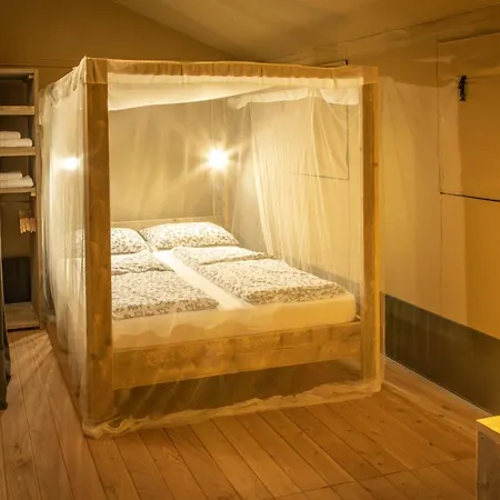 Holidays - Delle Rose Glamping *