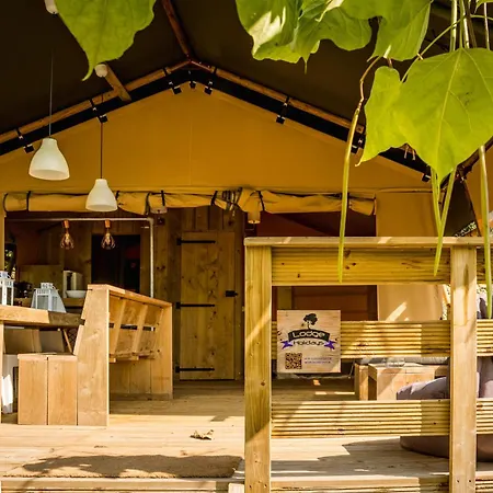 Glamping Holidays - Delle Rose Case Romagnoni