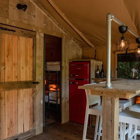 Glamping Holidays - Delle Rose